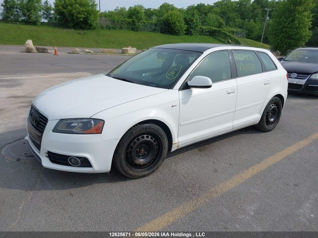 2012 Audi A3 Premium Plus მანქანა იყიდება აუქციონზე, vin: WAUMFCFM5CA143565, აუქციონის ნომერი: 12625671