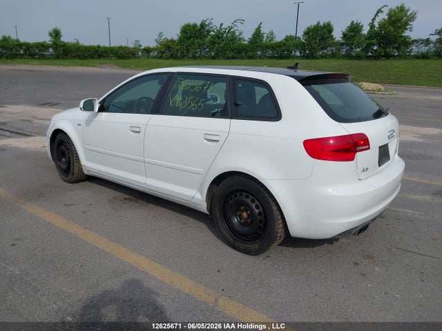 2012 Audi A3 Premium Plus მანქანა იყიდება აუქციონზე, vin: WAUMFCFM5CA143565, აუქციონის ნომერი: 12625671
