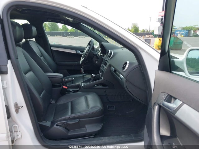 2012 Audi A3 Premium Plus მანქანა იყიდება აუქციონზე, vin: WAUMFCFM5CA143565, აუქციონის ნომერი: 12625671
