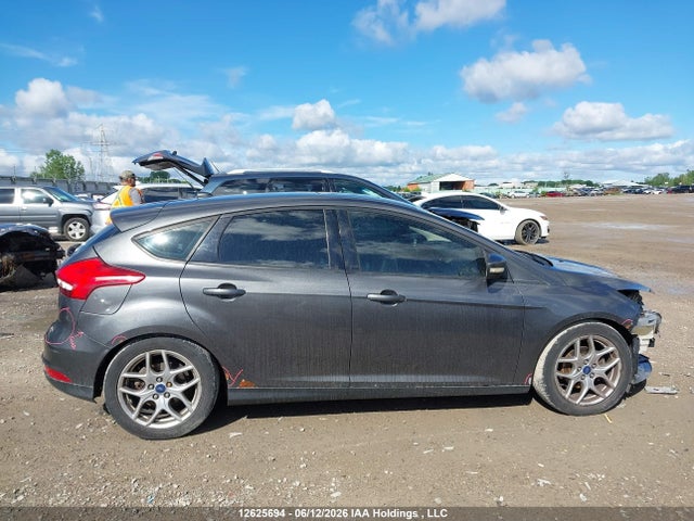 Ford FOCUS SE 2015 1FADP3K22FL211601 Image 14