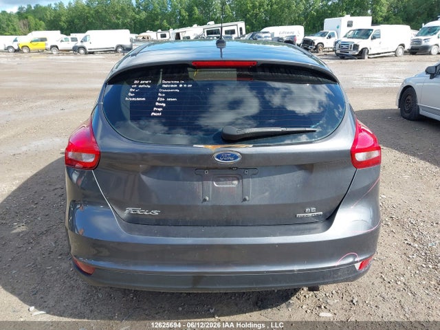 Ford FOCUS SE 2015 1FADP3K22FL211601 Image 17