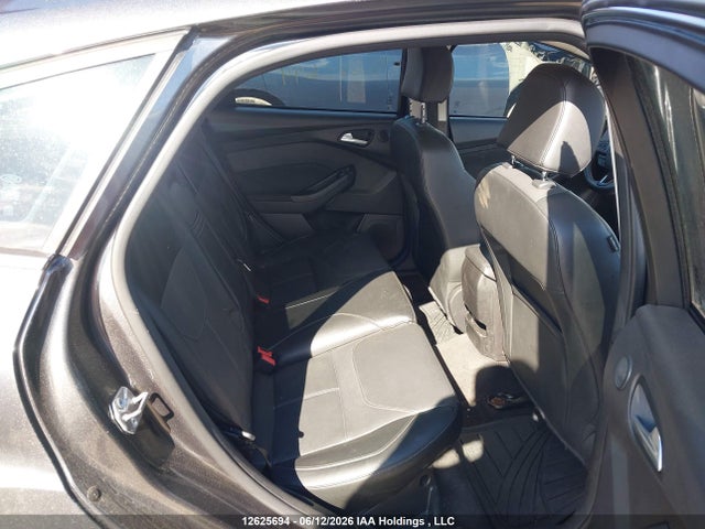 Ford FOCUS SE 2015 1FADP3K22FL211601 Image 8