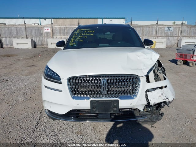 Продажа на аукционе авто 2022 Lincoln Corsair Reserve, vin: 5LMCJ2D9XNUL34639, номер лота: 12625703
