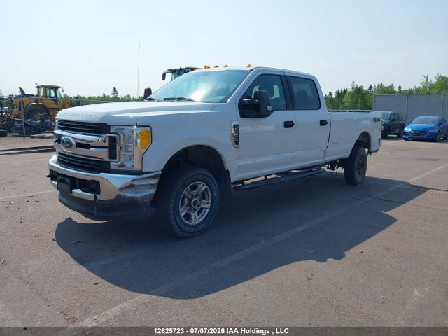 Ford F250 Super Duty 2017 1FT7W2B60HEF41042 Image 2