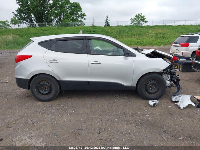 2011 Hyundai Tucson Limited მანქანა იყიდება აუქციონზე, vin: KM8JUCAC2BU189356, აუქციონის ნომერი: 12625742