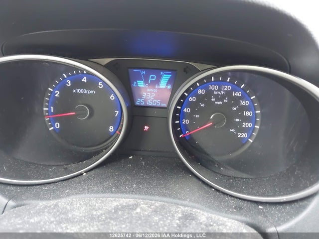 2011 Hyundai Tucson Limited მანქანა იყიდება აუქციონზე, vin: KM8JUCAC2BU189356, აუქციონის ნომერი: 12625742
