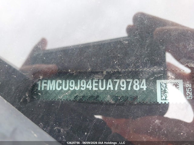 1FMCU9J94EUA79784 Ford Escape