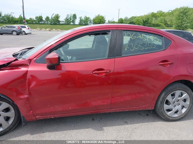2018 Toyota Yaris Premium მანქანა იყიდება აუქციონზე, vin: 3MYDLBYV8JY305355, აუქციონის ნომერი: 12625772
