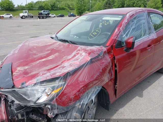 2018 Toyota Yaris Premium მანქანა იყიდება აუქციონზე, vin: 3MYDLBYV8JY305355, აუქციონის ნომერი: 12625772