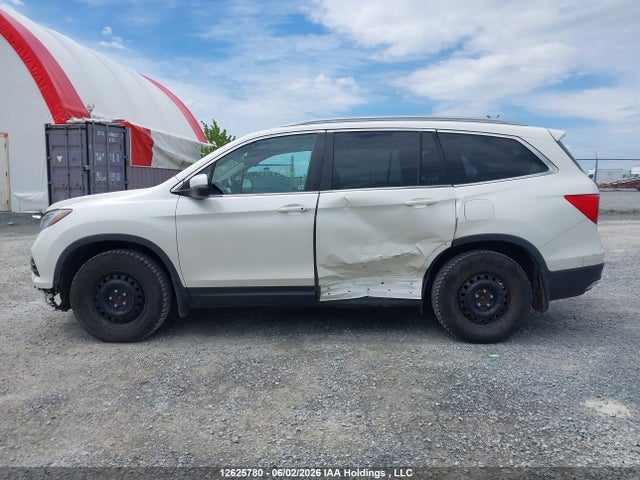 Продаж на аукціоні авто 2018 Honda Pilot Exl, vin: 5FNYF6H8XJB501527, номер лоту: 12625780