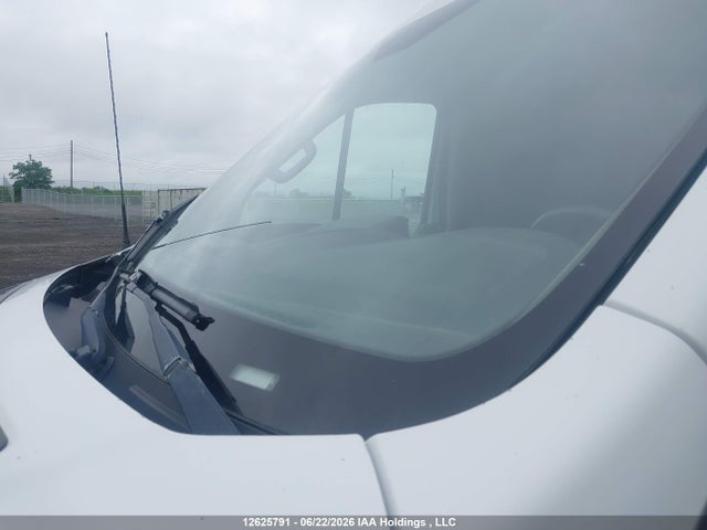 Ford Transit-250 2015 1FTNR2CM2FKA69050 Image 17