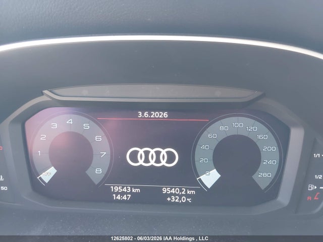 WA1AECF33P1153754 Audi Q3 Komfort 45