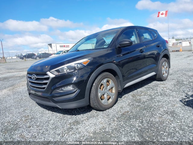 Hyundai Tucson Base 2.0l 2018 KM8J2CA44JU749908 Image 2