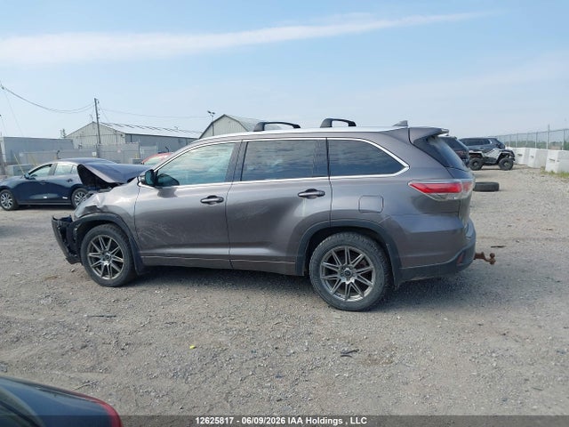Aukcja sprzedaży 2014 Toyota Highlander Xle, vin: 5TDJKRFH9ES042980, numer aukcji: 12625817