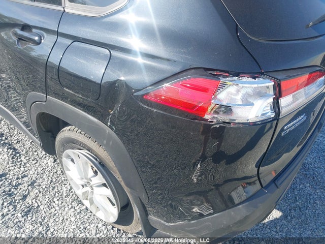Toyota Corolla Cross Le 2025 7MUCAABG0SV123183 Image 19