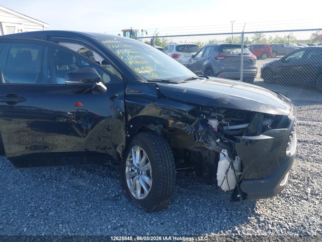 Toyota Corolla Cross Le 2025 7MUCAABG0SV123183 Image 6