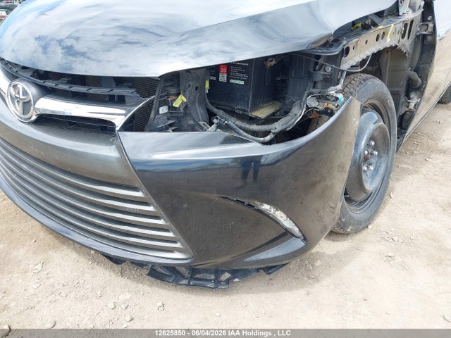 12625850 :رقم المزاد ، 4T1BF1FK4HU353430 vin ، 2017 Toyota Camry Le مزاد بيع