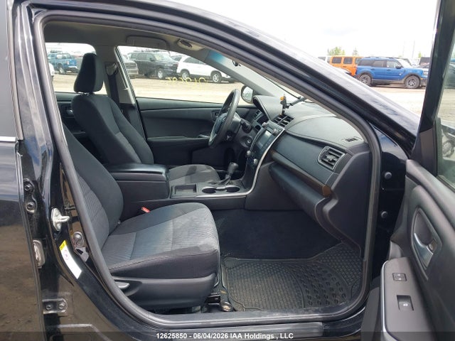 12625850 :رقم المزاد ، 4T1BF1FK4HU353430 vin ، 2017 Toyota Camry Le مزاد بيع