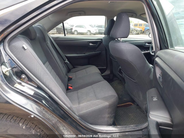 12625850 :رقم المزاد ، 4T1BF1FK4HU353430 vin ، 2017 Toyota Camry Le مزاد بيع