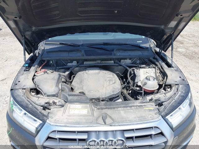 WA1CNAFY2J2215817 Audi Q5 Prestige