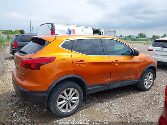 2019 Nissan Qashqai S/sv მანქანა იყიდება აუქციონზე, vin: JN1BJ1CPXKW215019, აუქციონის ნომერი: 12625863
