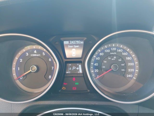 Продаж на аукціоні авто 2014 Hyundai Elantra Gt, vin: KMHD35LH4EU221779, номер лоту: 12625896