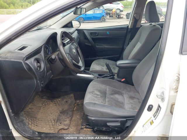 Toyota COROLLA CE 2018 2T1BURHE5JC979913 Image 17
