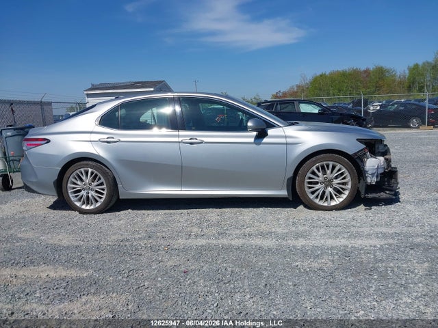 Продажа на аукционе авто 2018 Toyota Camry Xle, vin: 4T1B11HK7JU027154, номер лота: 12625947