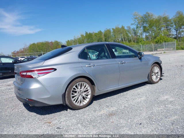 Продажа на аукционе авто 2018 Toyota Camry Xle, vin: 4T1B11HK7JU027154, номер лота: 12625947