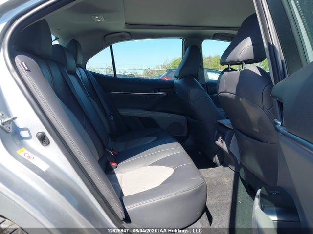 Продажа на аукционе авто 2018 Toyota Camry Xle, vin: 4T1B11HK7JU027154, номер лота: 12625947