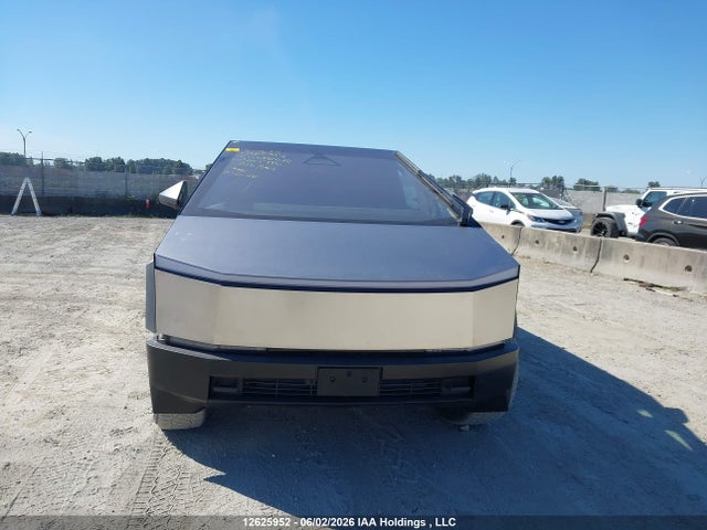 12625952 :رقم المزاد ، 7G2CEHED9SA063380 vin ، 2025 Tesla Cybertruck Awd مزاد بيع