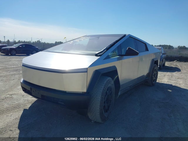 12625952 :رقم المزاد ، 7G2CEHED9SA063380 vin ، 2025 Tesla Cybertruck Awd مزاد بيع
