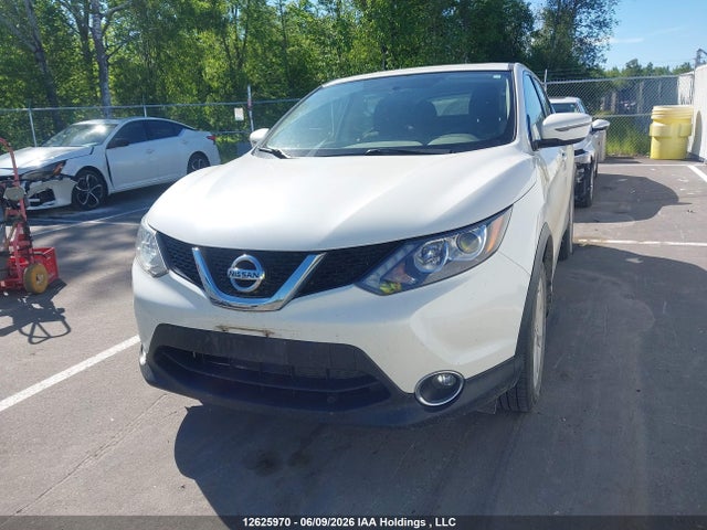 Продаж на аукціоні авто 2017 Nissan Qashqai, vin: JN1BJ1CR4HW101821, номер лоту: 12625970
