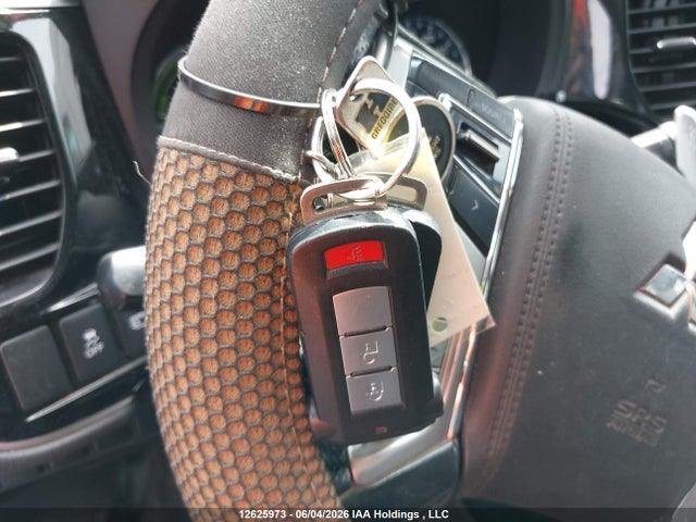 12625973 :رقم المزاد ، JA4J24A59JZ613452 vin ، 2018 Mitsubishi Outlander Phev Gt/se مزاد بيع