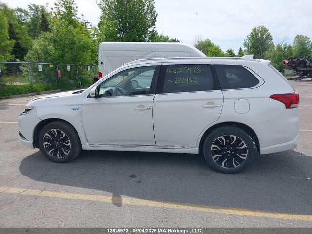 12625973 :رقم المزاد ، JA4J24A59JZ613452 vin ، 2018 Mitsubishi Outlander Phev Gt/se مزاد بيع