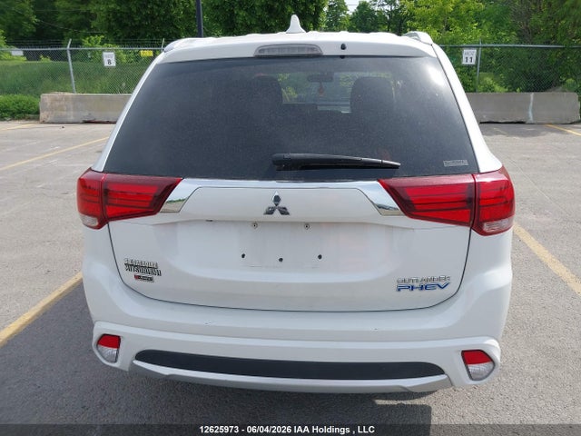 12625973 :رقم المزاد ، JA4J24A59JZ613452 vin ، 2018 Mitsubishi Outlander Phev Gt/se مزاد بيع