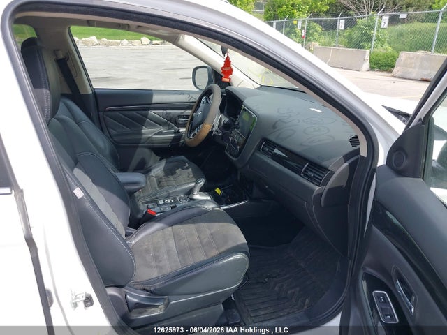 12625973 :رقم المزاد ، JA4J24A59JZ613452 vin ، 2018 Mitsubishi Outlander Phev Gt/se مزاد بيع