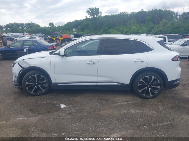 Продажа на аукционе авто 2023 Vinfast Trading And Vf 8 Plus, vin: RLLV1AFA8PH003447, номер лота: 12626026