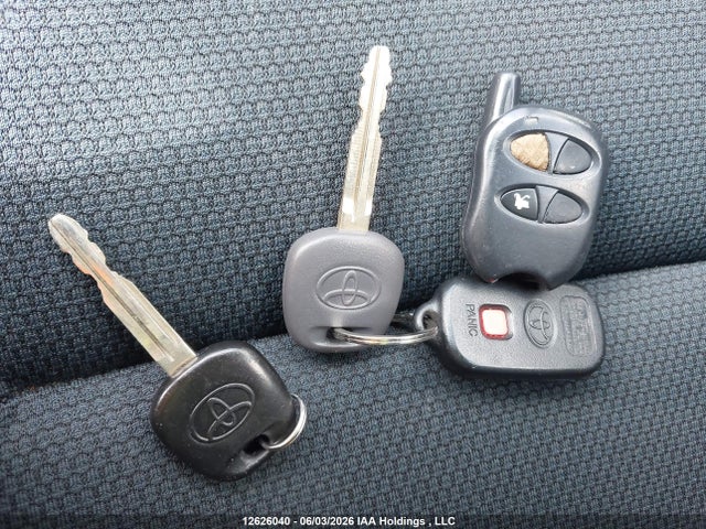 12626040 :رقم المزاد ، 2T1KR32E77C660030 vin ، 2007 Toyota Corolla Matrix Xr مزاد بيع