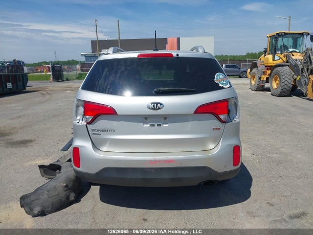 Продажа на аукционе авто 2015 Kia Sorento Lx/lx Premium, vin: 5XYKTCA61FG552050, номер лота: 12626065