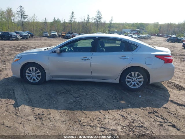 Продажа на аукционе авто 2016 Nissan Altima 2.5/2.5 S/2.5 Sl Tech/2.5 Sr/2.5 Sv, vin: 1N4AL3AP3GN370189, номер лота: 12626075