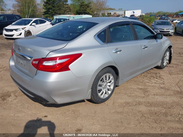 Продажа на аукционе авто 2016 Nissan Altima 2.5/2.5 S/2.5 Sl Tech/2.5 Sr/2.5 Sv, vin: 1N4AL3AP3GN370189, номер лота: 12626075