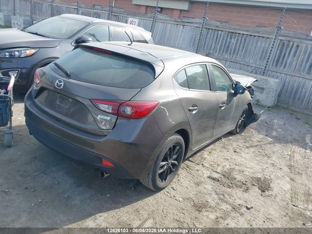 3MZBM1L76GM318091 Mazda MAZDA3
