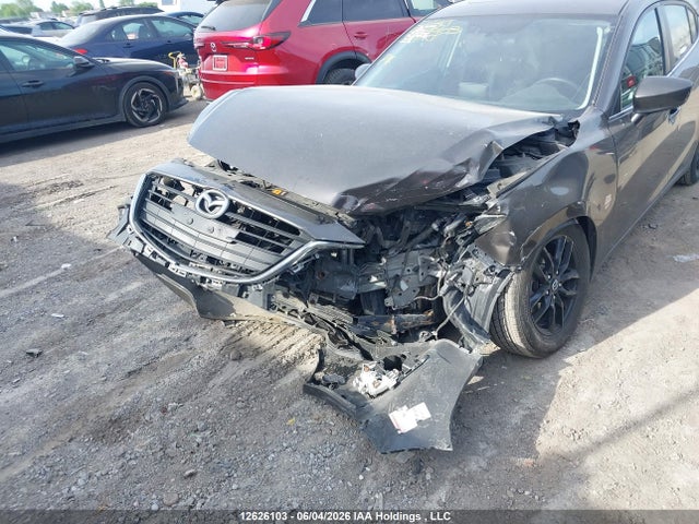 3MZBM1L76GM318091 Mazda MAZDA3