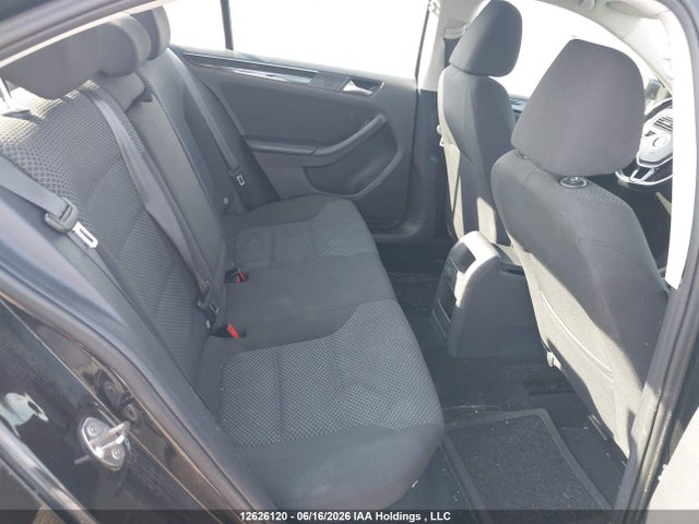 3VWD67AJ7GM308285 Volkswagen JETTA SE