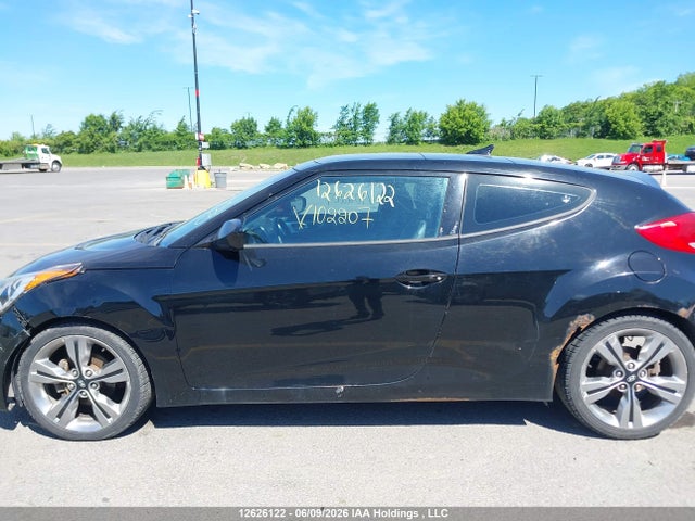 2013 Hyundai Veloster მანქანა იყიდება აუქციონზე, vin: KMHTC6AD0DU102207, აუქციონის ნომერი: 12626122