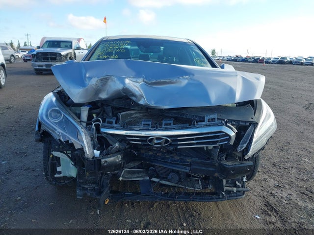 2016 Hyundai Sonata მანქანა იყიდება აუქციონზე, vin: KMHE34L19GA036410, აუქციონის ნომერი: 12626134