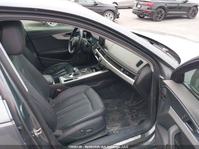 2017 Audi A4 2.0t Komfort მანქანა იყიდება აუქციონზე, vin: WAUANAF43HN008322, აუქციონის ნომერი: 12626139