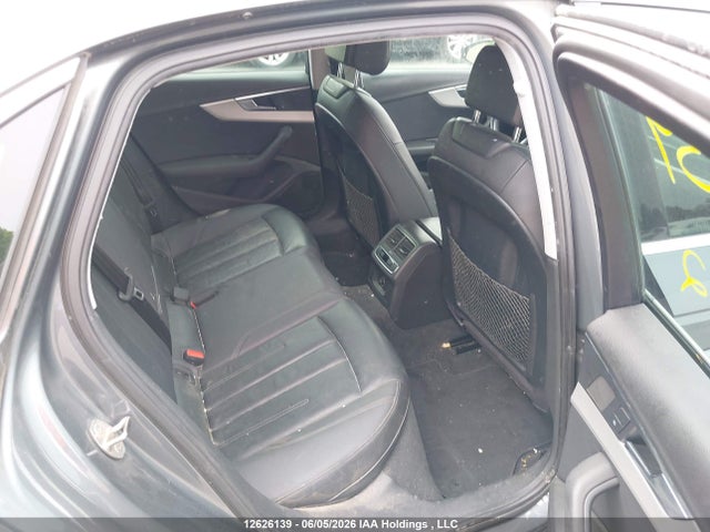 Продажа на аукционе авто 2017 Audi A4 2.0t Komfort, vin: WAUANAF43HN008322, номер лота: 12626139