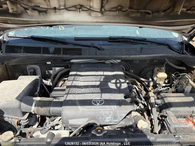 2013 Toyota Tundra Double Cab Sr5 მანქანა იყიდება აუქციონზე, vin: 5TFUM5F17DX045646, აუქციონის ნომერი: 12626152